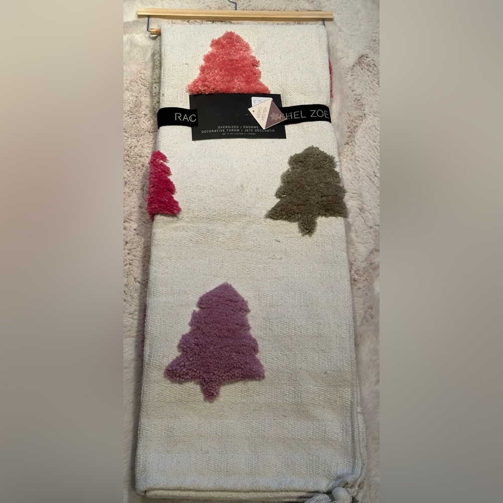 Viral Rachel Zoe Christmas Tree 🌲 throw